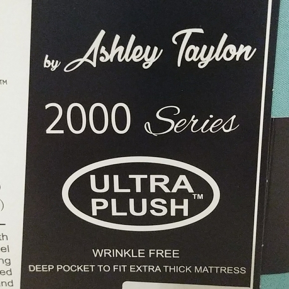 Bamboo Essence Queen Apple Green Sheet Set - Picture 8 of 10